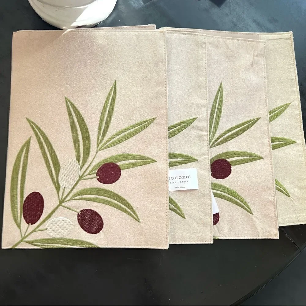 Sonoma 4 embroidered olive branch placemats.